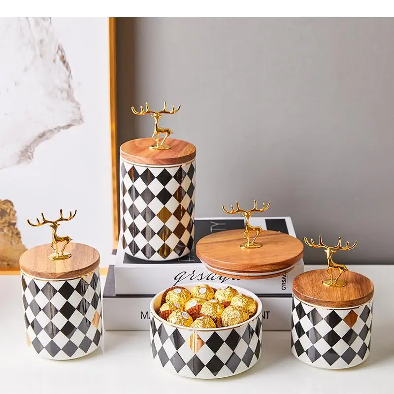 

Ceramics Candy Jar Golden Deer Decorative Wooden Cover Home Food Sealed Can Kitchen Canister Sets Living Room Snack Storage Box