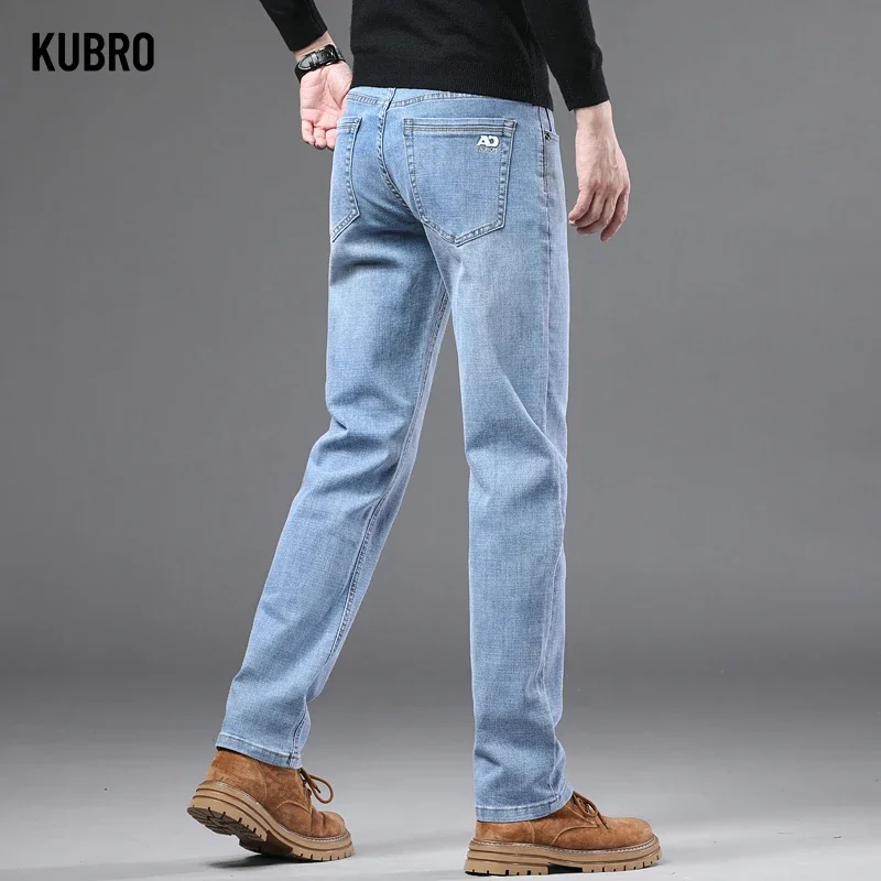 KUBRO ربيع الموضة الرجال الضوء الأزرق جينز نحيل أنيق الأعمال عادية سترتش الدنيم السراويل الكلاسيكية كل مباراة بنطلون