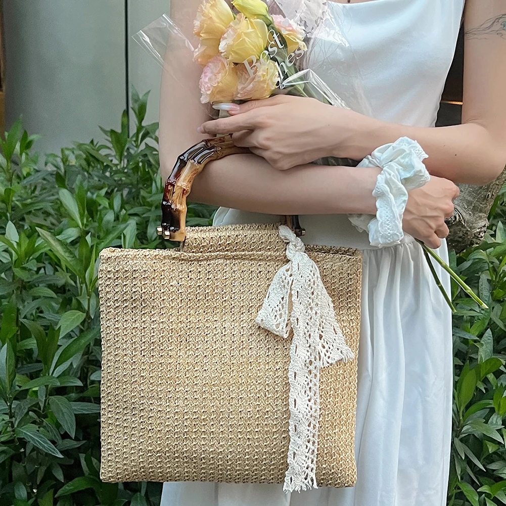 Women Straw Woven Handbag Fashion Woven Handbag Large Capacity Weaving Tote Bag with Bamboo Handle for Party Vacation