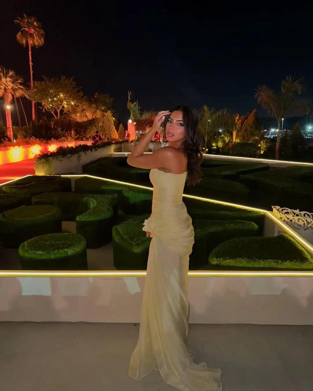 핫세일 패션 섹시 스트랩리스 이브닝 드레스 플라워 일루젼 튤 플리츠 슬림 머메이드 드레스 롱 프롬 파티 드레스