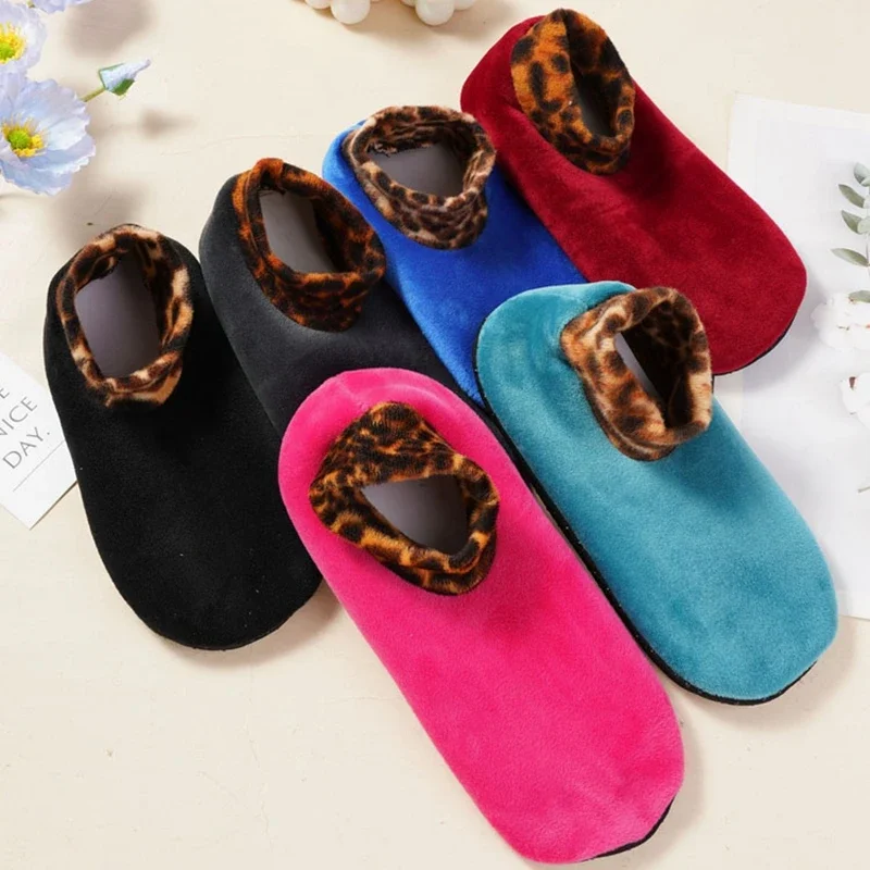 2023 Winter New Women\'s Leopard Print Decoration Socks Comfortable Non Slip Warm Cute Funny Girls Gifts Hot Plush Floor Socks