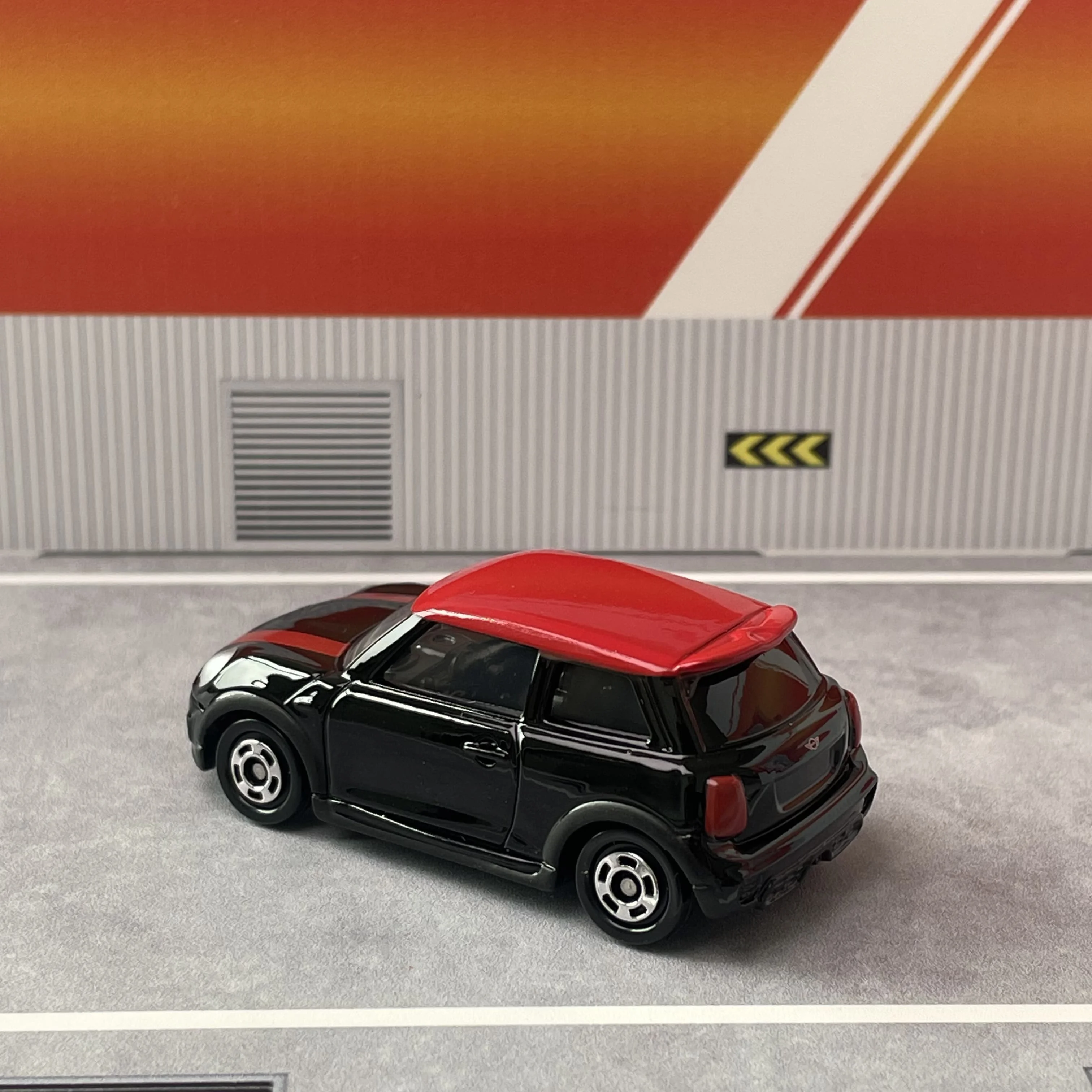 Takara Tomy Tomica A0-05 Mini John Cooper Works Casting Static Alloy Car Vehicle Diecast Metal Mode Collection Display Toy Gift
