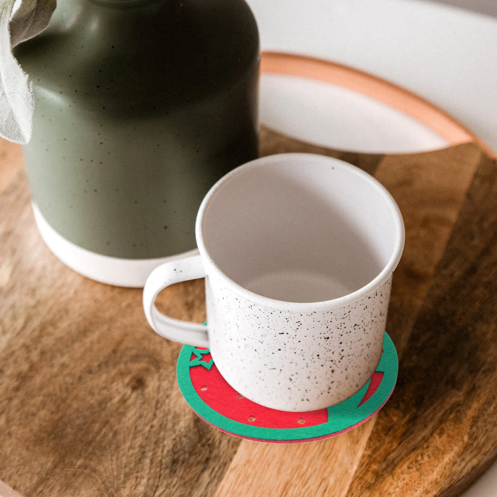 

20Pcs Christmas Tree Felt Heat Insulated Absorbent Coasters Cup Mats for Holiday Dinner Table Decor Felt Coasters for Drinks