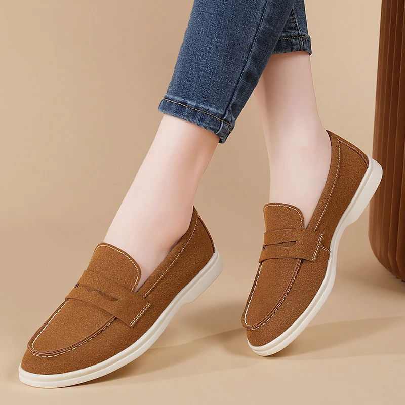

Women's Slip-On Flat Bottom Shoes Casual round Toe Polyurethane Upper Rubber Outsole Leisure Footwear in Various Sizes 35-44