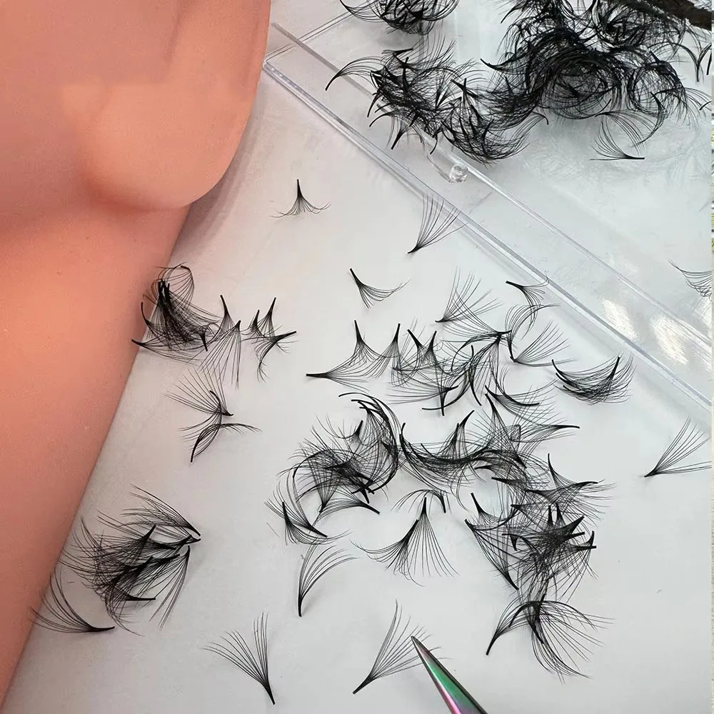 16D 20D.03 Thickness Pointy Base Sharp Slim Narrow Stem Mega Russian Volume Loose Fans Thin Russia Volume Lashes Extensions