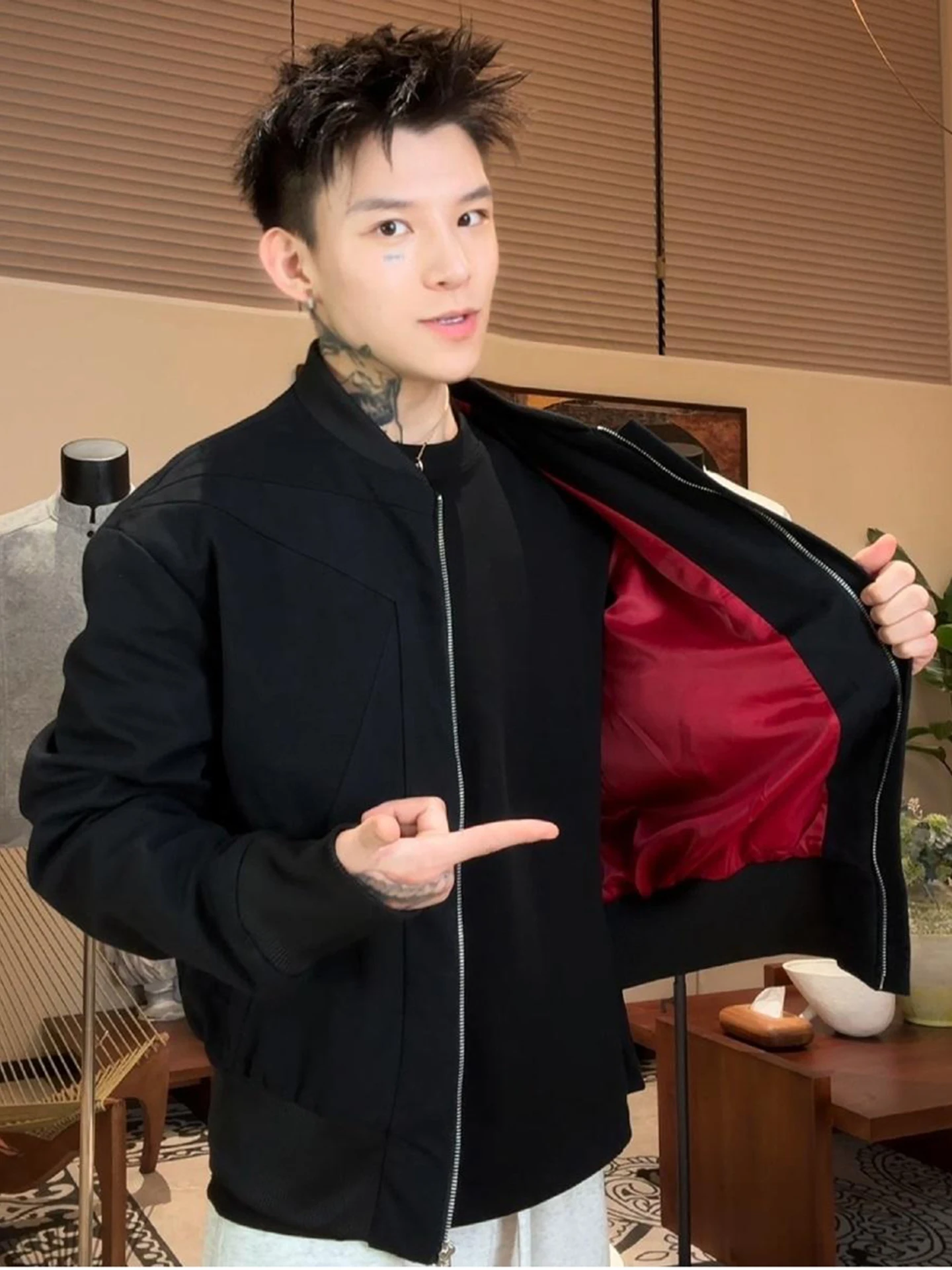 

Cleanfit Men's Red Cotton Jaet ort Waed American Sle Baseball Coat Autumn Faionable Casual Loose Fit Zipper Closure