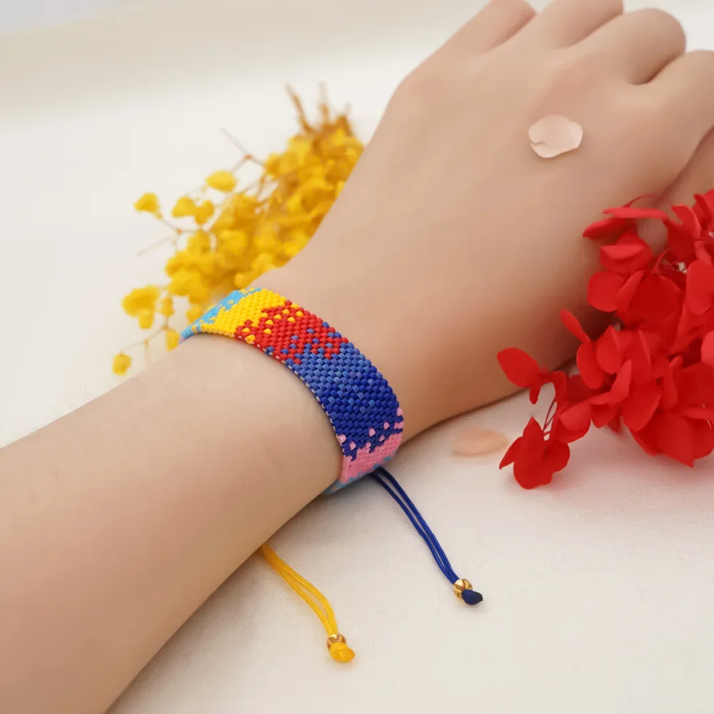 

Bohemia Rice bead bracelet Irregular Geometry Versatile Personality Gradient color Hand-woven Pattern Adjustable Beaded bracelet