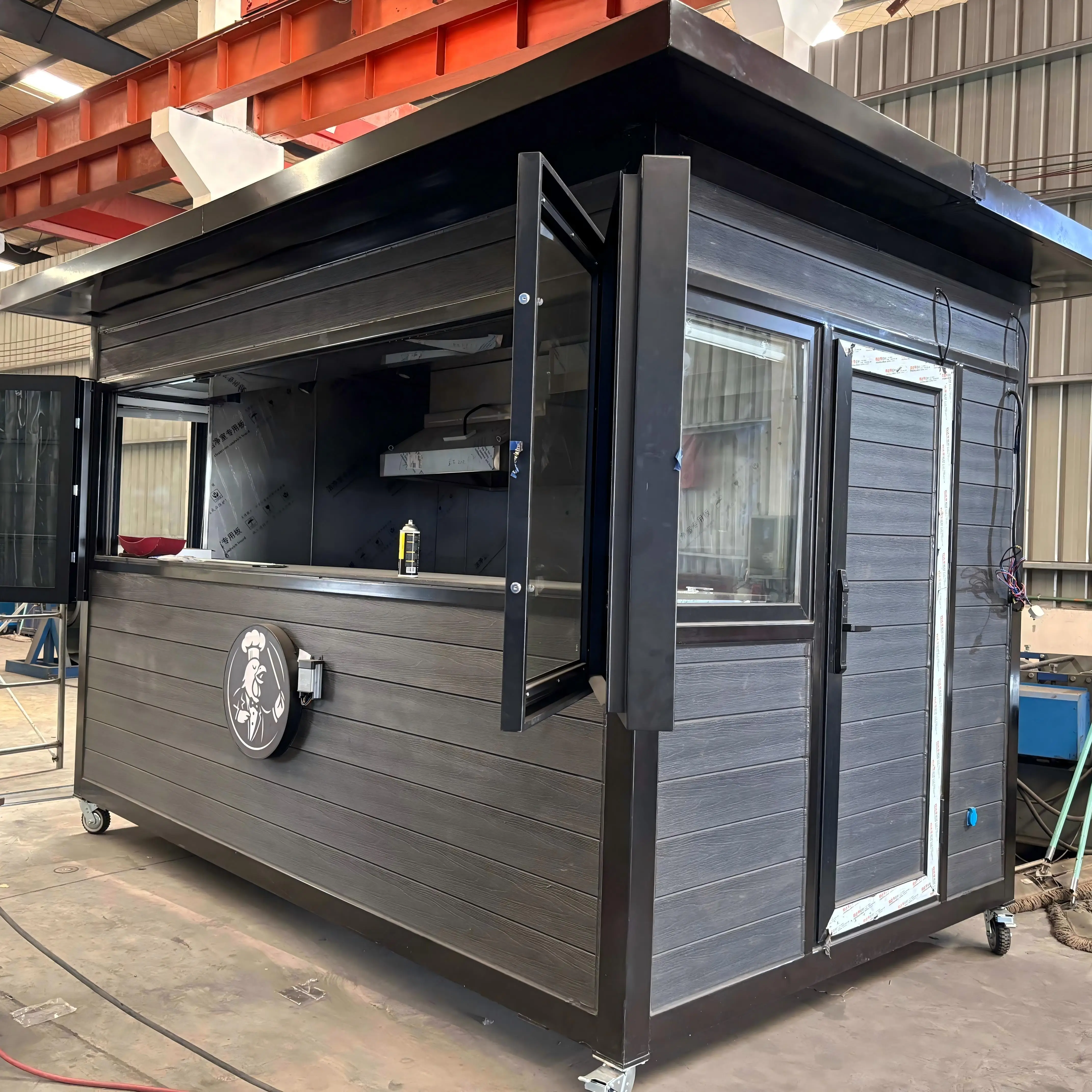 Prefabricated modular Christmas market stalls quickly assemble container stores suitable for festive events and pop-up shops
