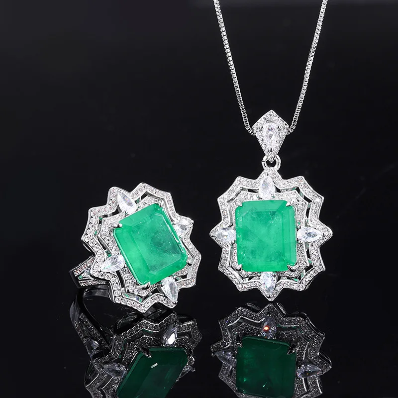 New High-end Jewelry Luxury Inlaid Vintage Emerald Pendant Ring Diamond Printed Set Main Stone Jewelry