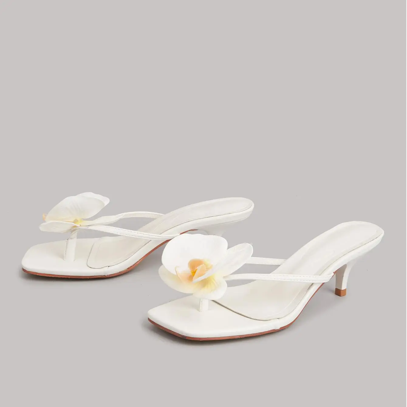 

White High-heel Shoes for Women Flowers Designer Mules with Heels Square Toe Beach Party Dress Slippers Ladies Heels Shoes 2025
