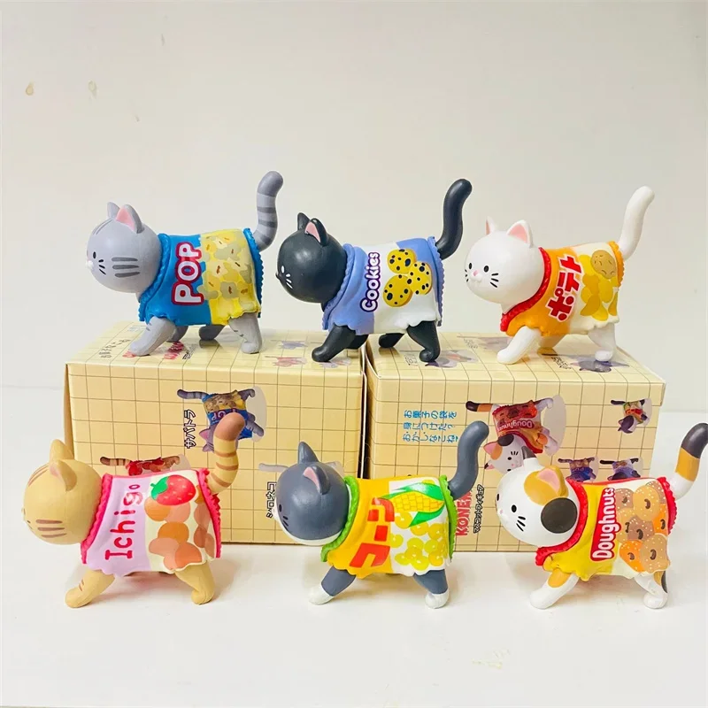 Nuova scatola cieca per gatti che indossa confezione di caramelle Snack Cat Figure Toys bambole per gattini decorazione per borsa cieca regalo di