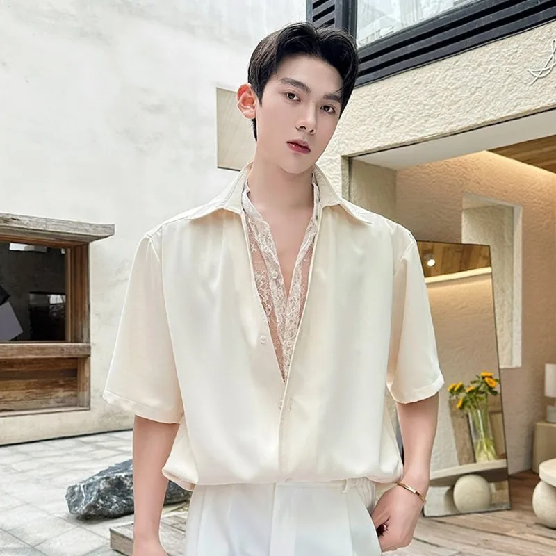 WVGA Summer New Men Trendy See-through Lace Stand-up Collar Faux Two-piece Short Sleeved Shirt Niche Chic Casual Tops Ins W24157