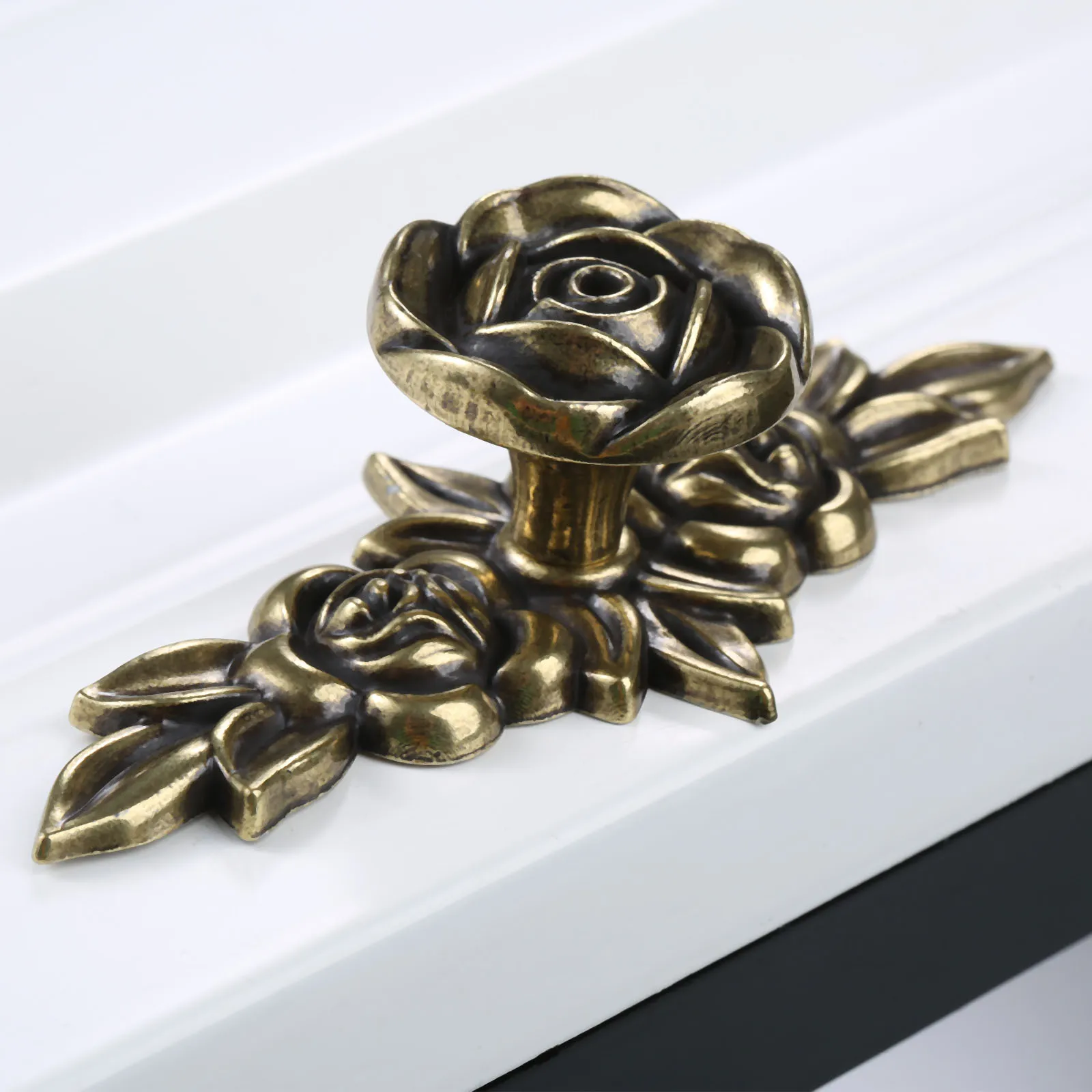 1Pc 100mm Flower Shape Furniture Handles European-style Wardrobe Drawer Knobs Kitchen Cabinet Door Pull Handles Retro Classical