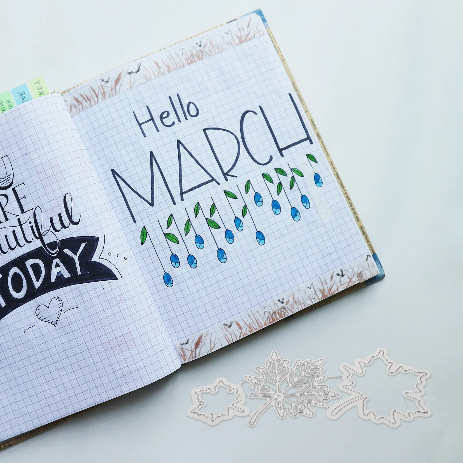 

2 set 2 Sets Maple Leaf Embossing Stencils Carbon Steel Cutting Dies Craft Mold Scrapbooking Tool Etching Kit for Paper Crafts