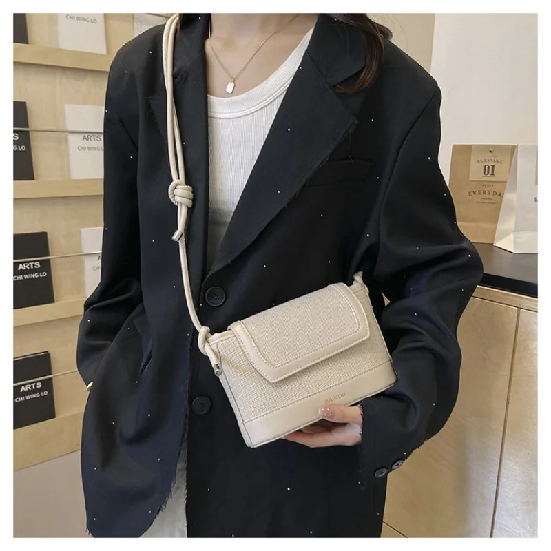 

Chic Ladies Crossbody-Bag Crafted From Goatskin Leather Boasting High-End Casual Spacious Soft Daily Refined Look​
