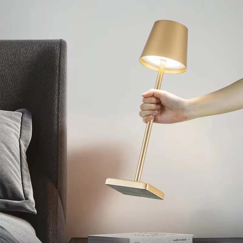 مصابيح طاولة LED 3 مستويات عكس الضوء اللاسلكية Led لمبة مكتب اللمس السرير الإبداعية المحيطة ضوء USB قابلة للشحن بار ديكور خارجي