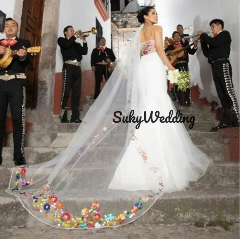 Mexican Floral Embroidered Mermaid Wedding Dresses Sunflower Western Country Wedding Gowns Garden Bridal Gowns Customized