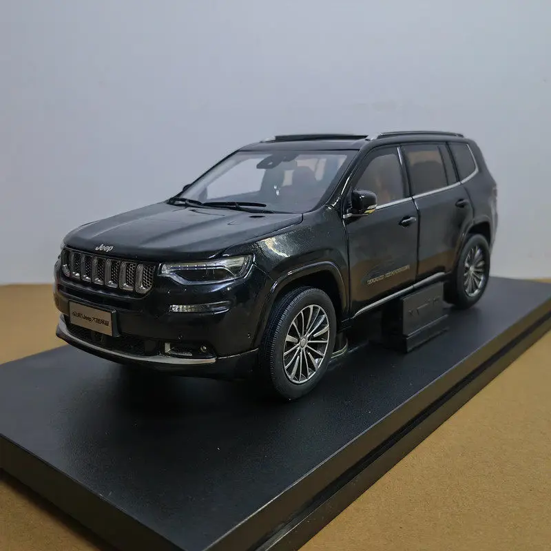 modele-de-voiture-en-alliage-moule-sous-pression-gac-fiat-jeep-commander-1-18-modele-de-voiture-a-l'echelle-haute-simulation-pour-collection-exposition-de-loisirs-pour-collectionneurs