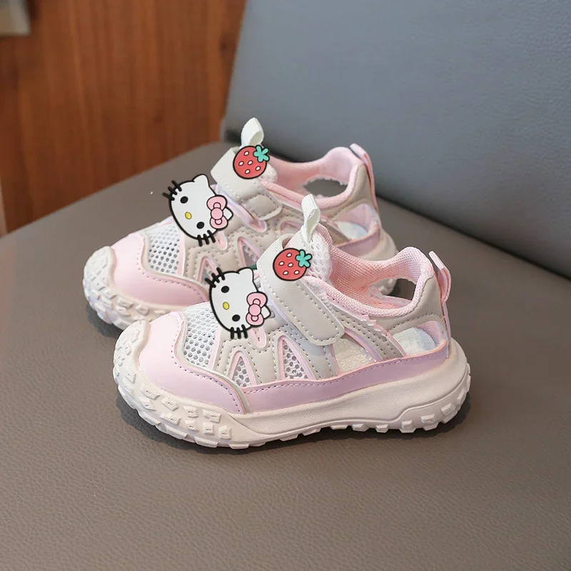 

Sanrio, новая летняя обувь для маленьких мальчиков, сандалии Baotou, повседневная обувь для девочек на мягкой подошве, кроссовки hello kitty, спортивная обувь с защитой от ударов