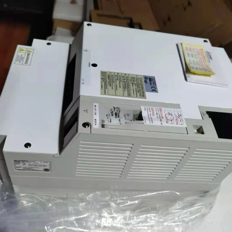 

Drive MR-J3-11KA/11KB/15ka/15kb/15ka (GA)/15ka4-lc070