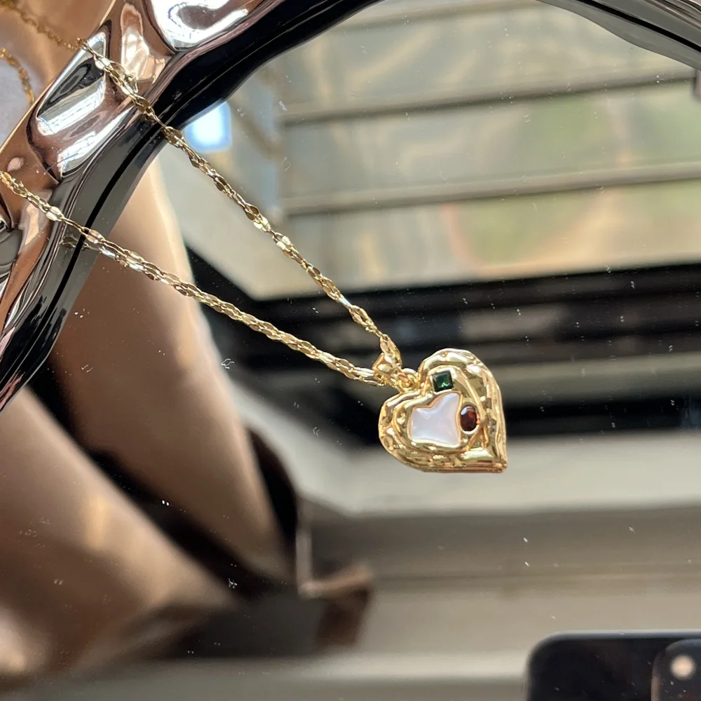 2025 جديد Hot البيع الفولاذ المقاوم للصدأ القلب شل Charms للنساء تشيكوسلوفاكيا الباروك قلادة الحب مجوهرات هدايا عيد الحب