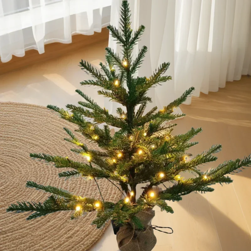 

Artificial Christmas Tree PE Small Christmas Tree Family Christmas Atmosphere Decorated Mini Christmas Tree with Lights 45/60cm