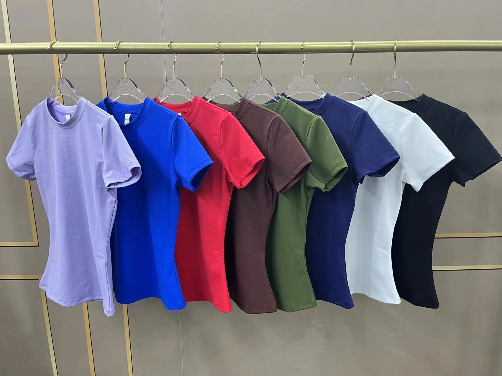 

Solid-Color T-Shirt, Quick-Drying Yoga Wear, Short-Sleeved Fitness Top, Smock, Outdoor Running, Short-Sleeved Women's Qs808