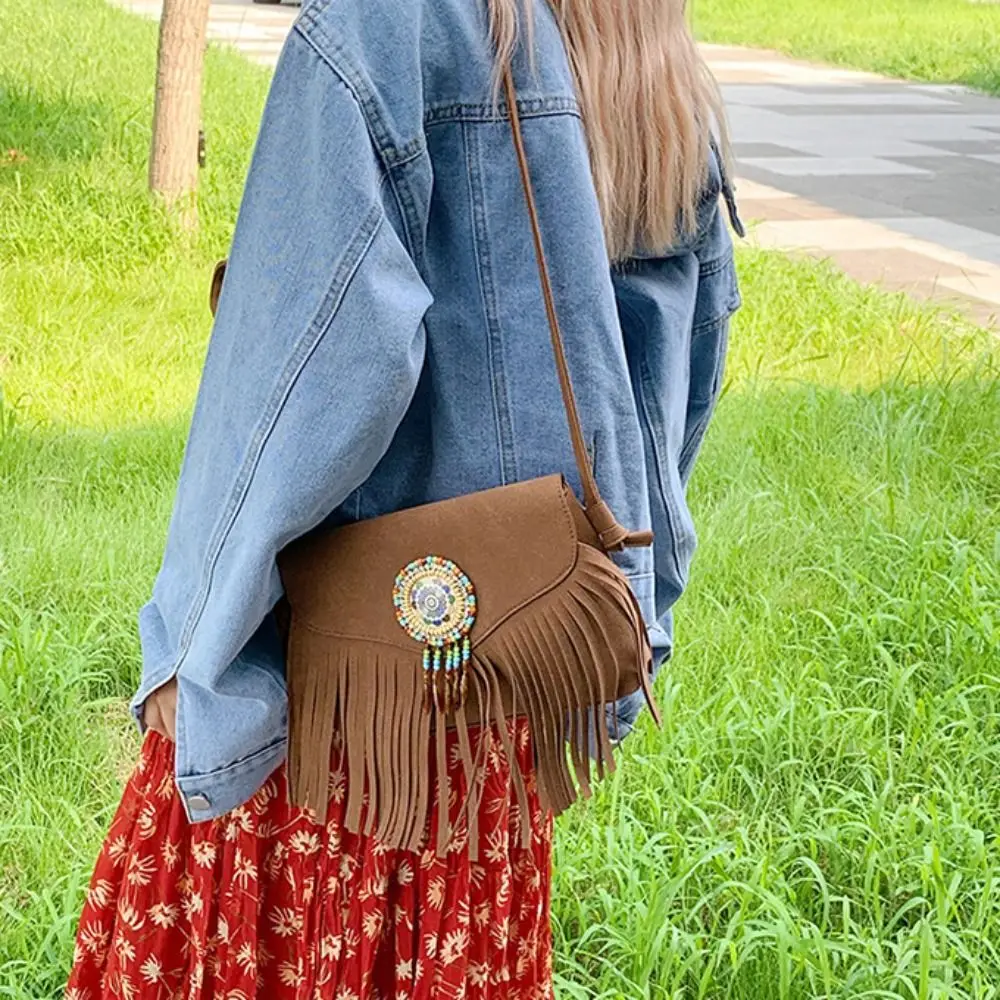 Корейская стильная сумка через плечо с кисточками, винтажная большая вместительная замшевая сумка через плечо из искусственной кожи, сумка в богемном стиле в этническом стиле для девочек