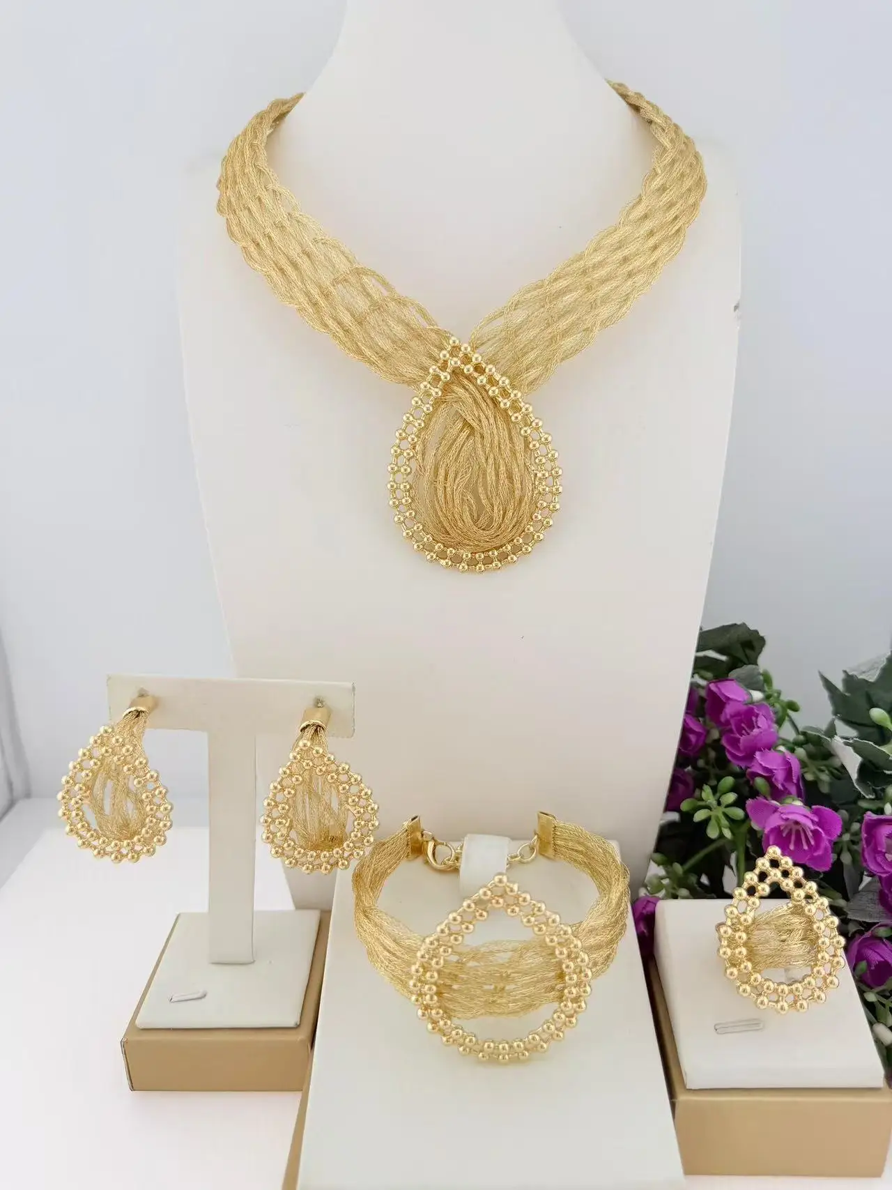Stunning Two Tone Waterdrop Brazilian Jewelry Set Popular Trendy Collar Brazalete Aretes Anillo 4PC Jewels Set for New Year Gift