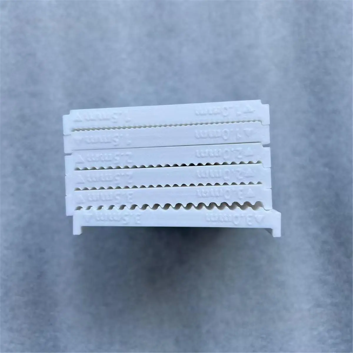 Polymer Clay Bead Roller - Create Perfect Beads in 6 Sizes with Ease and Efficiency