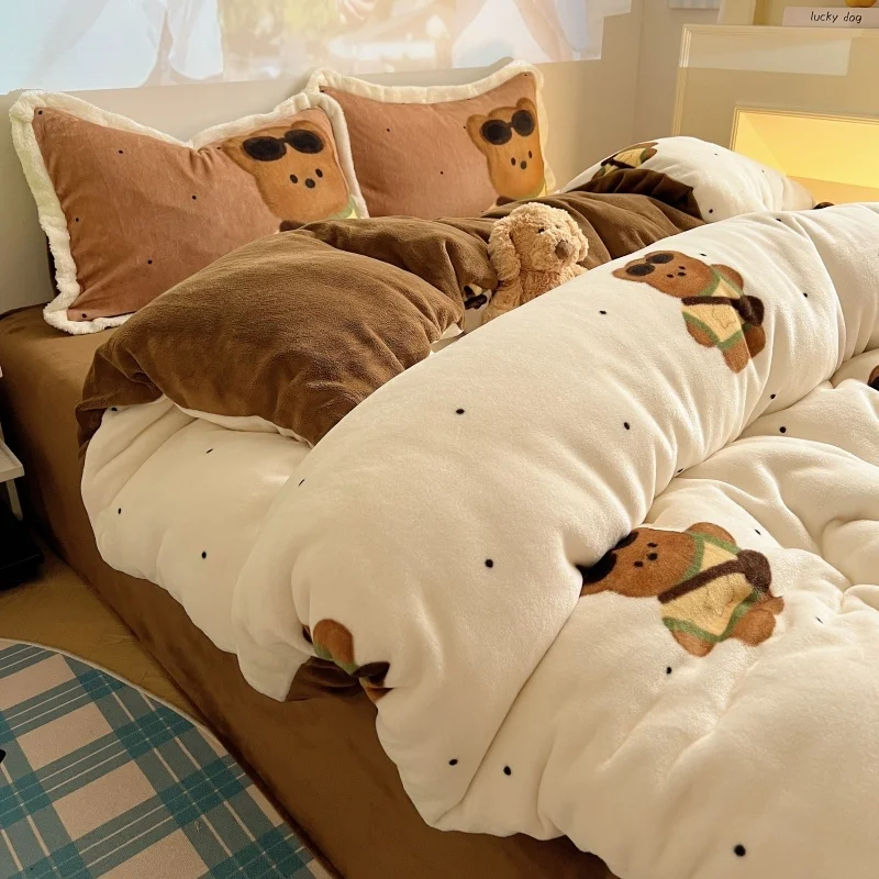 

Утепленный фланелевый комплект постельного белья из молочного вельвета, четырехпредметный, с коралловым флисовым покрывалом, для студенческого общежития, трехпредметный комплект постельного белья