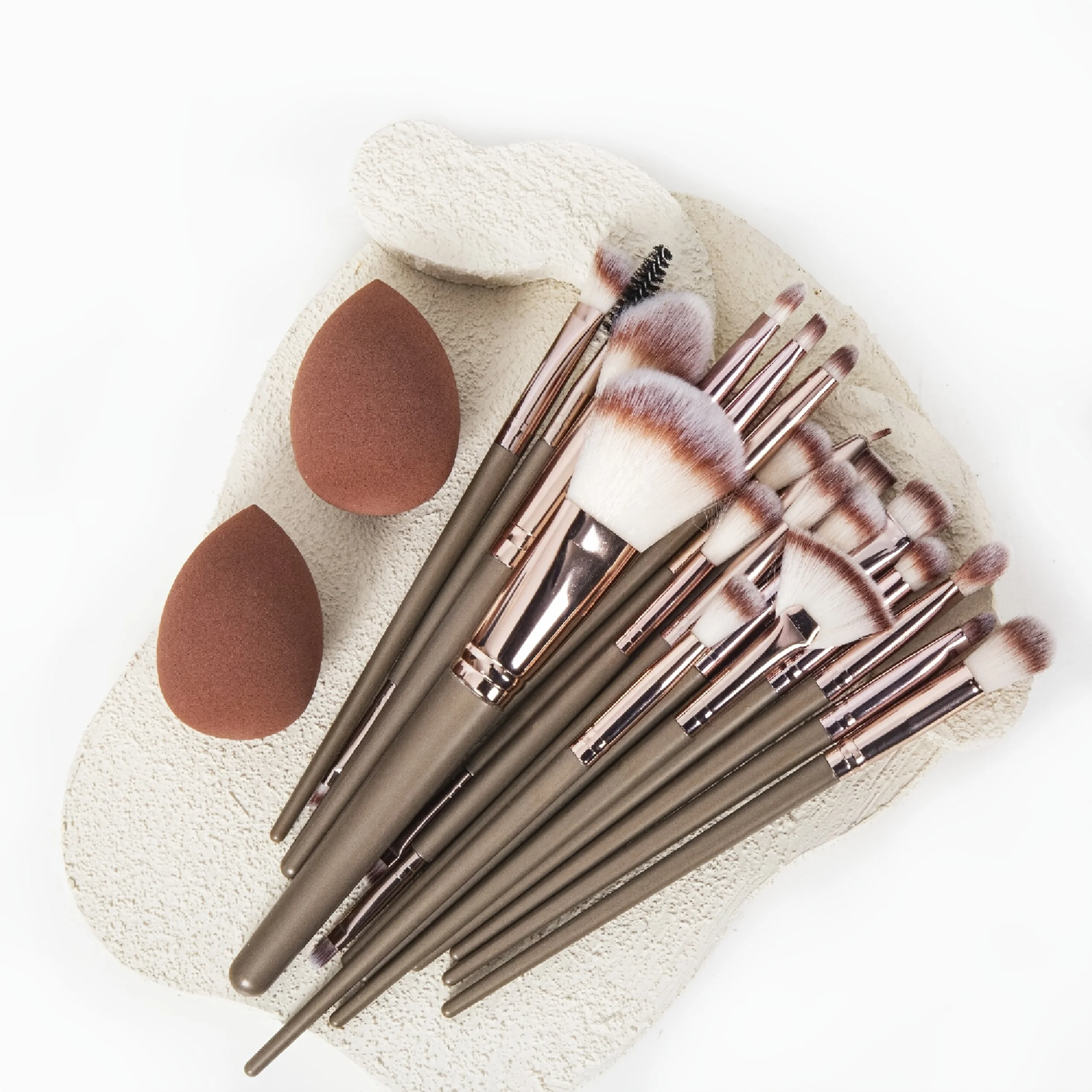 22pcs makeup tool set professional makeup brush, nylon bristles soft,  foundation blush, powder, makeup sponge beauty tools