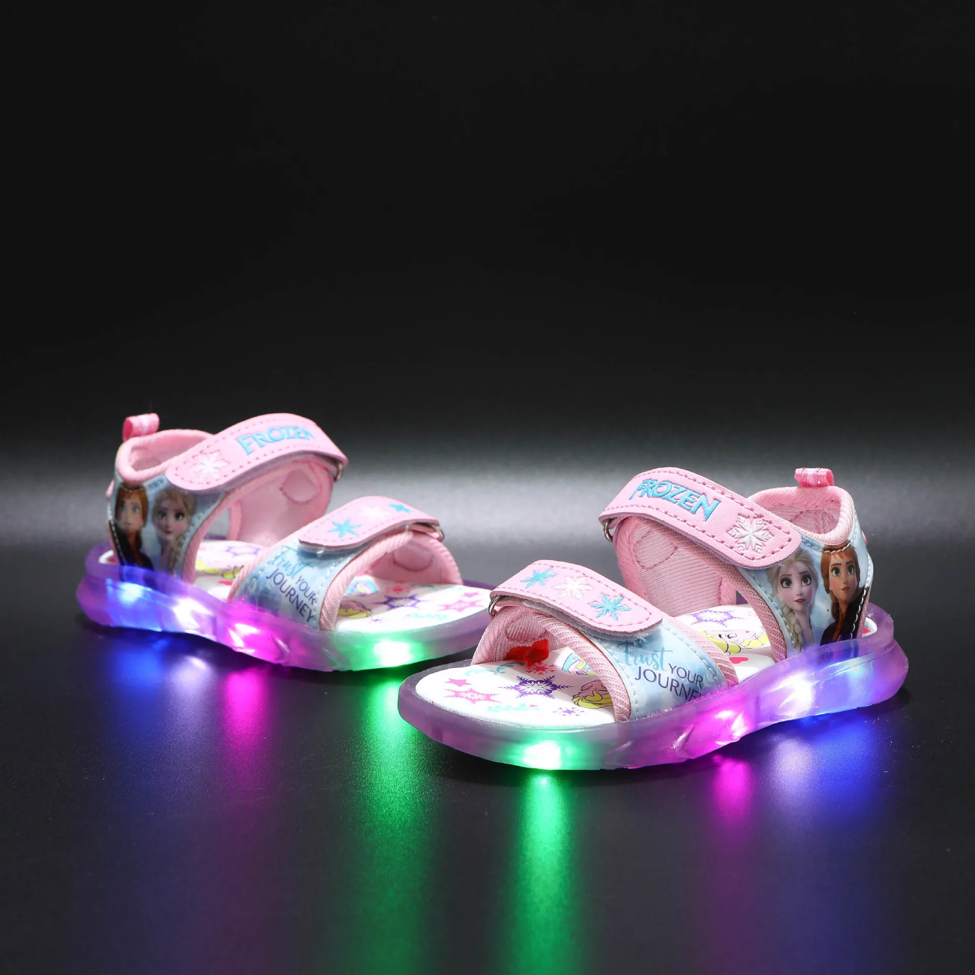 Sandali per ragazze 2024 estate nuove scarpe leggere a Led per bambini modello Elsa bambini sandali sportivi per bambina Boutique scarpe da spiaggia