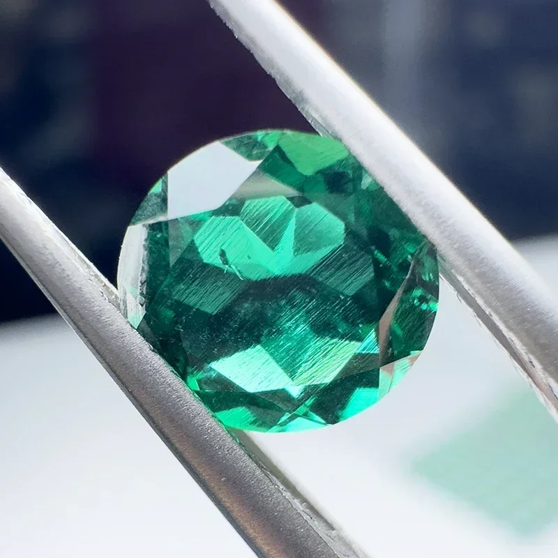 Lab Grow zomian Emeralds potongan bulat hidrotermal pemotongan tangan dengan retak ekstrusi di dalam sertifikat AGL dapat dipilih