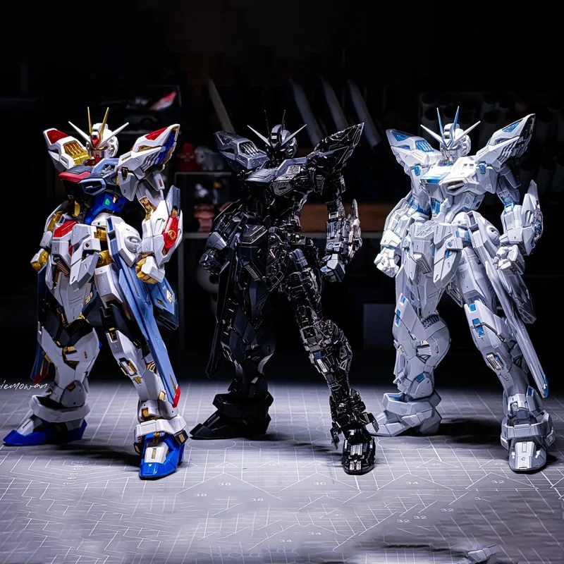 CHANGLONG Model 7701 MGEX ZGMF-X20A Strike Freedom Plastic Skeleton Kits Anime Action Figure Robot Plastic Model Gifts Toys