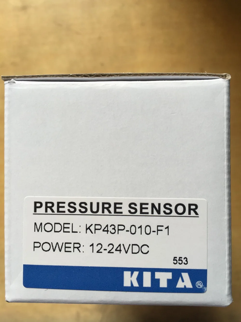 TAIWAN  digital pressure switche  KP43P-010-F1  -0.1~1.0MPa DC12-24V NPN 1~5V output