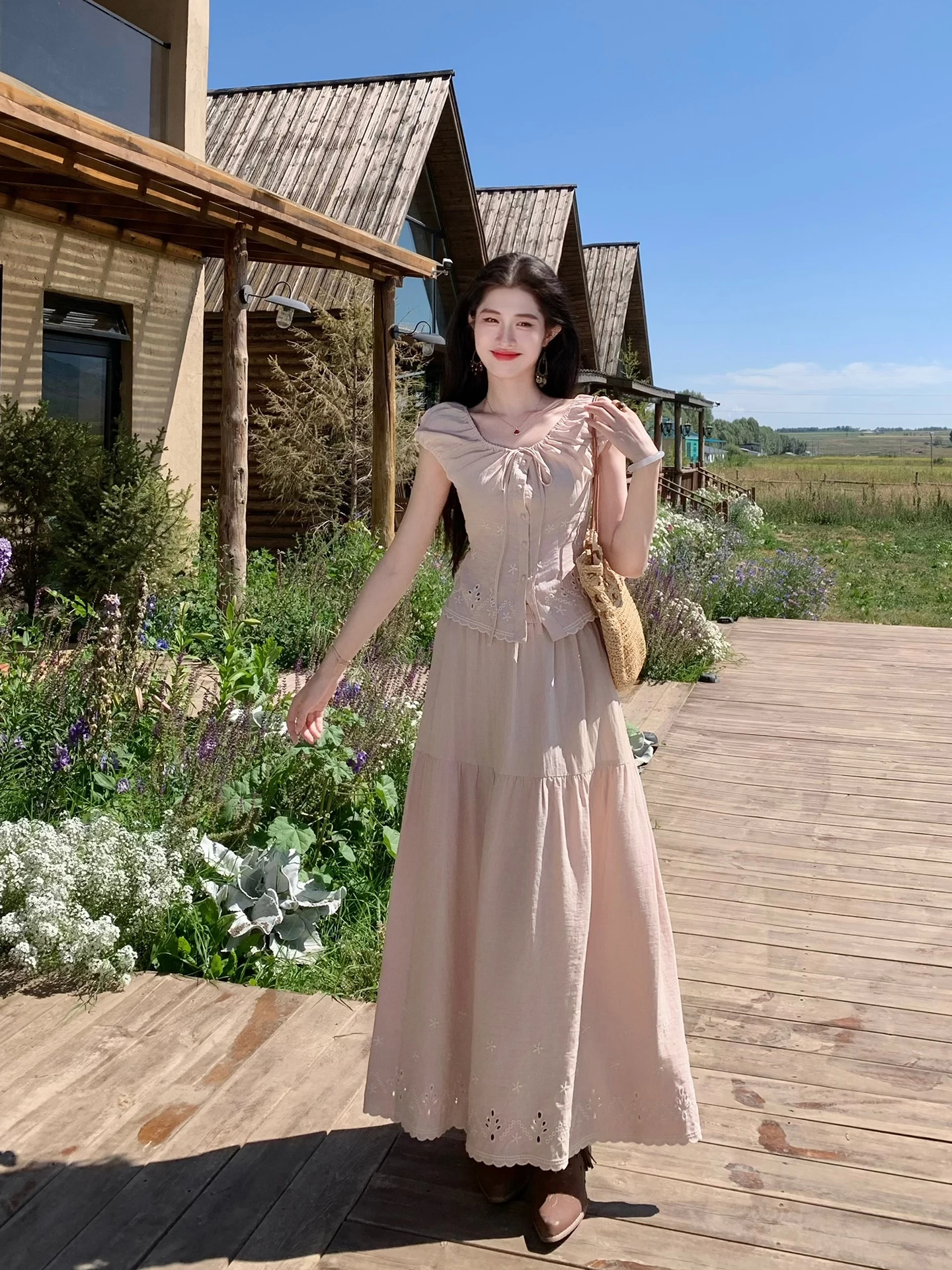 Lingshan Zhihe Summer Lace Trimmed Slim Fit Top And Skirt Set Women's Fashion Ensemble High Waist Midi Skirt Long Sleeve T-Shirt