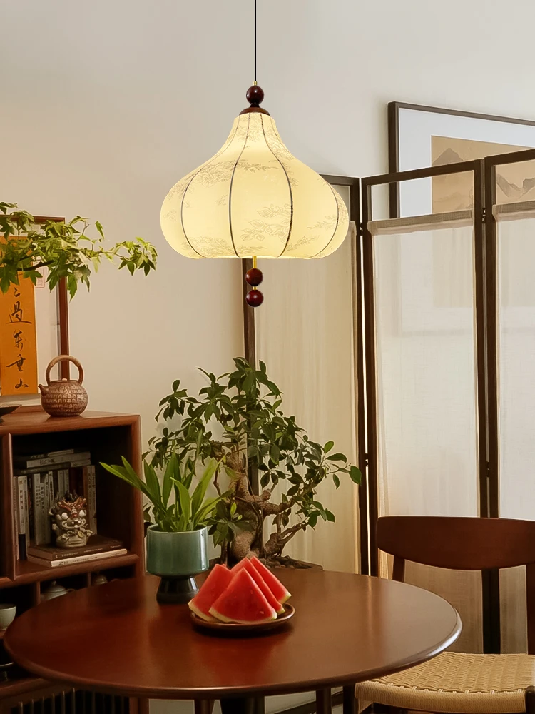 

Song Dynasty aesthetics retro chestnut chandelier restaurant tea room cloakroom new Chinese French medieval lamps 2025 new