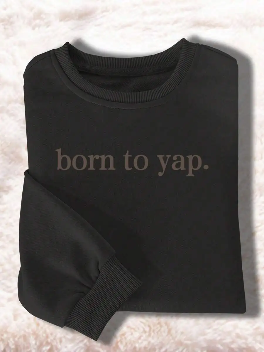 

Черный минималистичный свитшот с буквенным принтом и круглым вырезом для детей