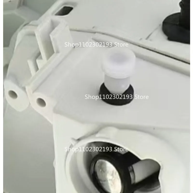 

Картер в сборе с крышкой и маслозаливной пробкой для Stihl MS 250 11230203003 MS250 MS230 MS210