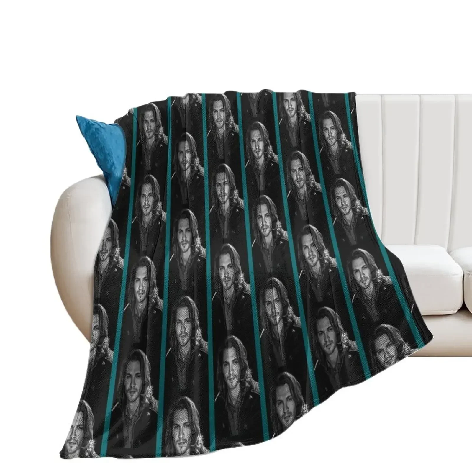 Luke Grimes (1) Throw Blanket Luxury Designer Luxury Throw Loose cosplay anime Blankets