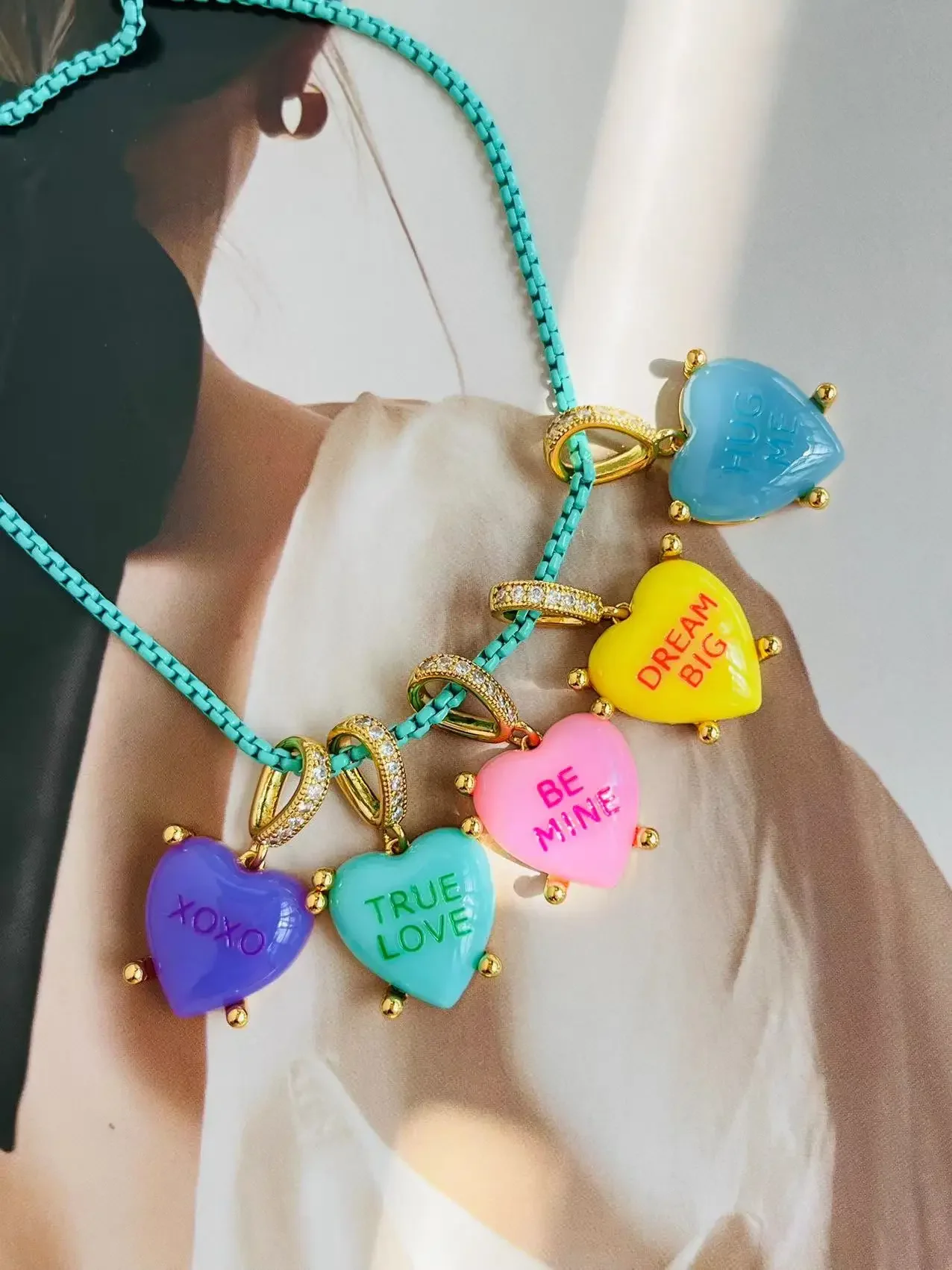 Colorful Heart Pendant Trendy English Words Resin Love Heart Zircon Charm Clavicle Chains Necklace for Women Y2K Fashion Jewelry