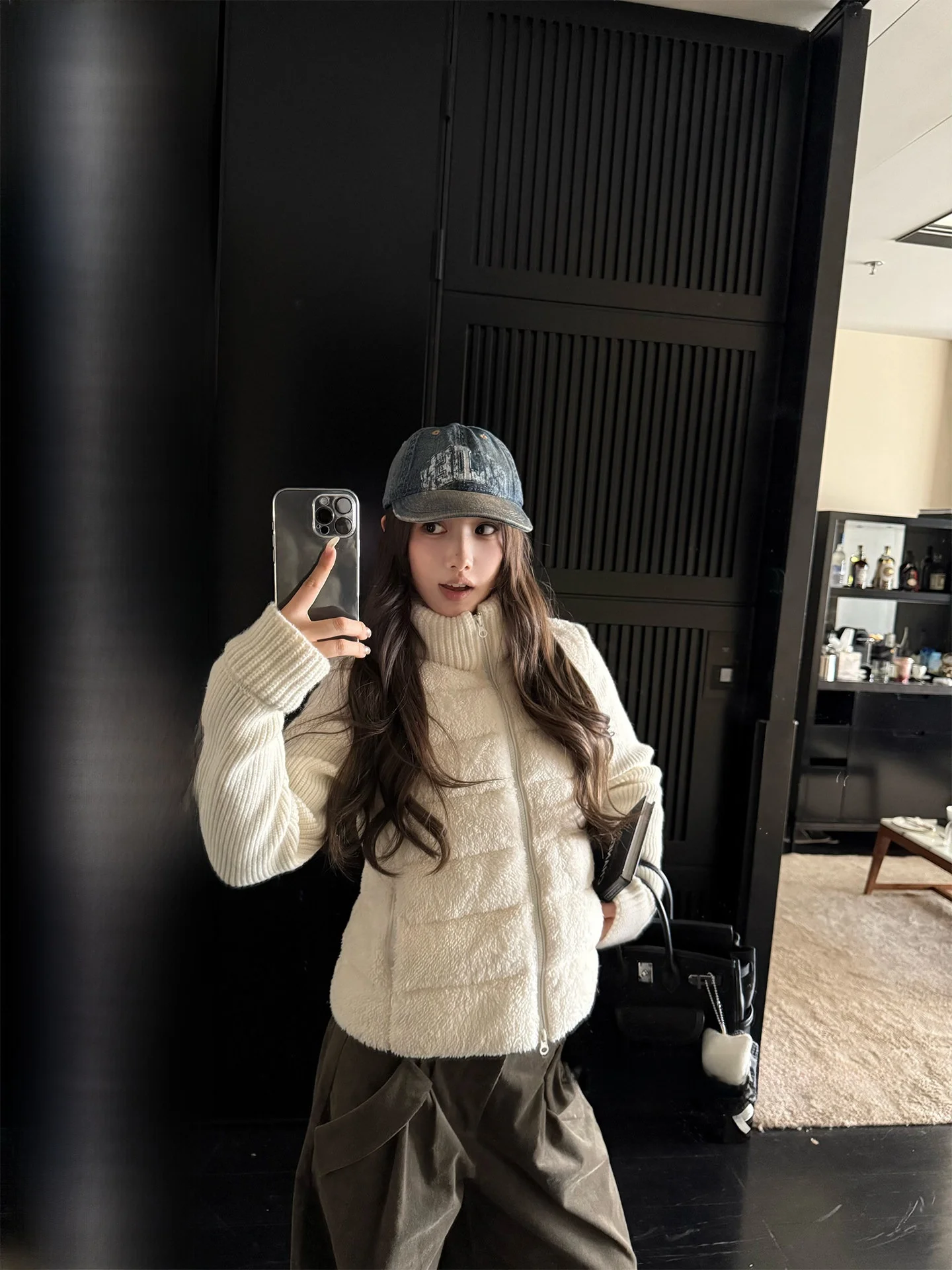 

Теплая женская куртка-пуховик из флиса с вязаными вставками и пэчворком, повседневная, свободного кроя, 90% пуха, полиэстер