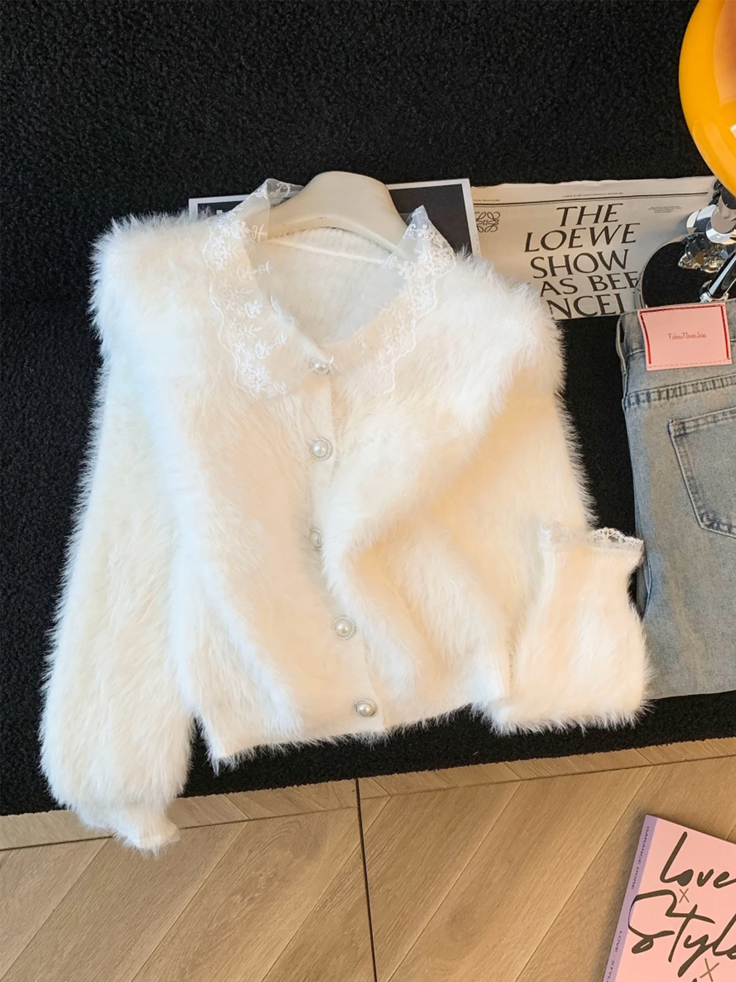 

Soft Gentle White Mink Velvet Sweater Women's Autumn Winter Lace Splice Fake Two-Piece Top Loose Fit Comfortable Long Sve
