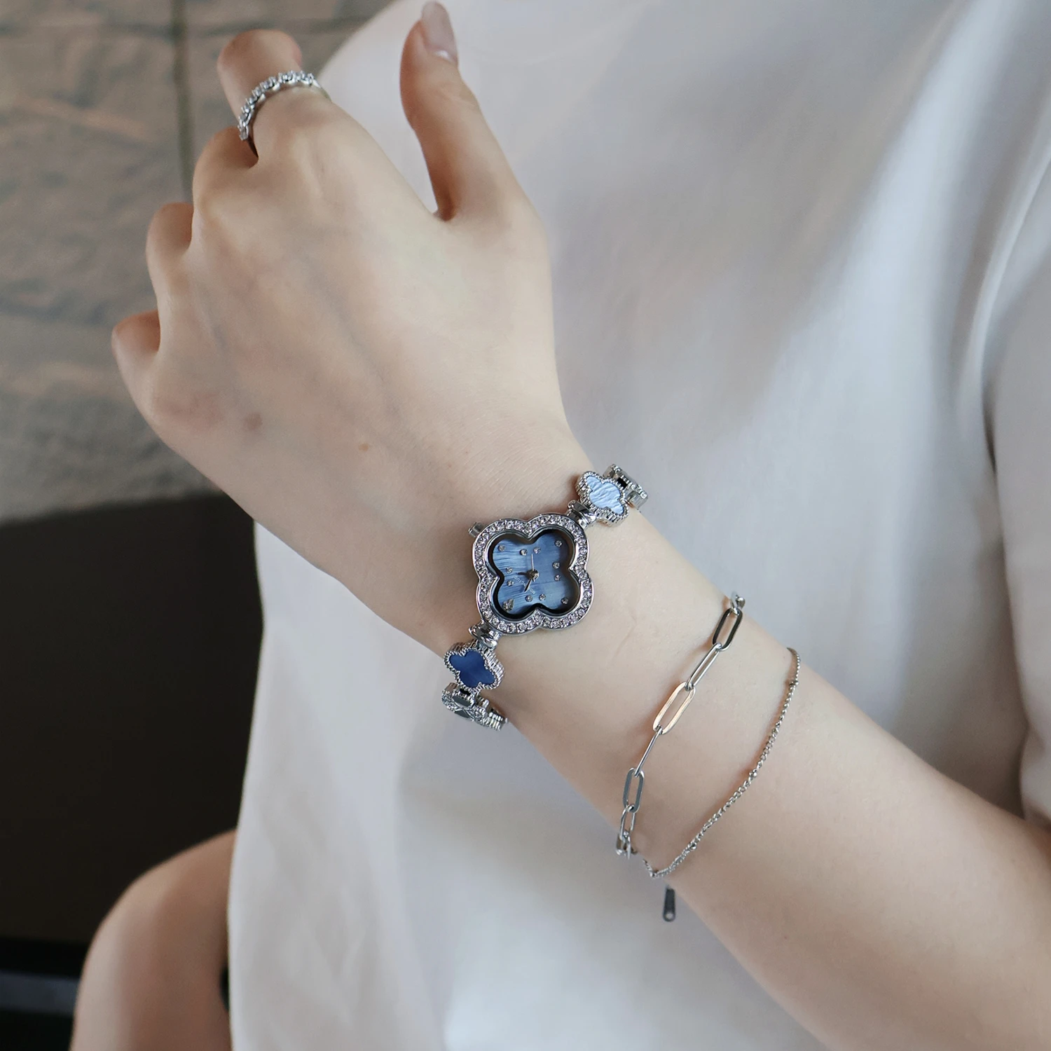 2026 New Ladies Lucky Watch Temperament Fashion Ladies Quartz Watch Light Luxury Elegant Women's Accessories Watch Set Gift