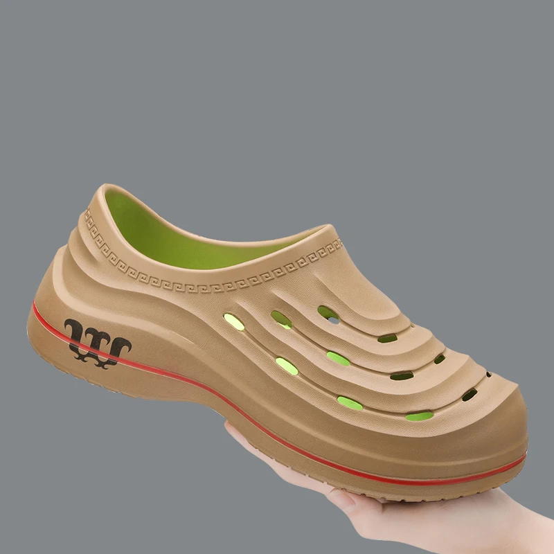 

Breathable Chef Shoes Men Soft Rubber Beach Sandals Garden Shoes with Holes Clogs Kitchen Hotels Working Shoes Sales Promotion
