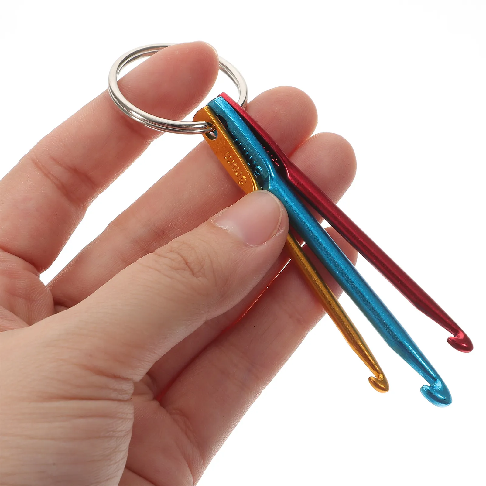 

4Pcs Professional Crochet Hooks Set Strong Non Deformable Polished Surface Easy Size Id Knitting Tools for Sweater Crochet Hook