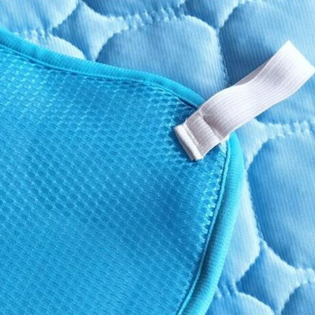 

Summer Cooling Pad for Dogs Extra Large Thickened Scratch Resistant Easy Clean Mat for Pets Home Floor Protection