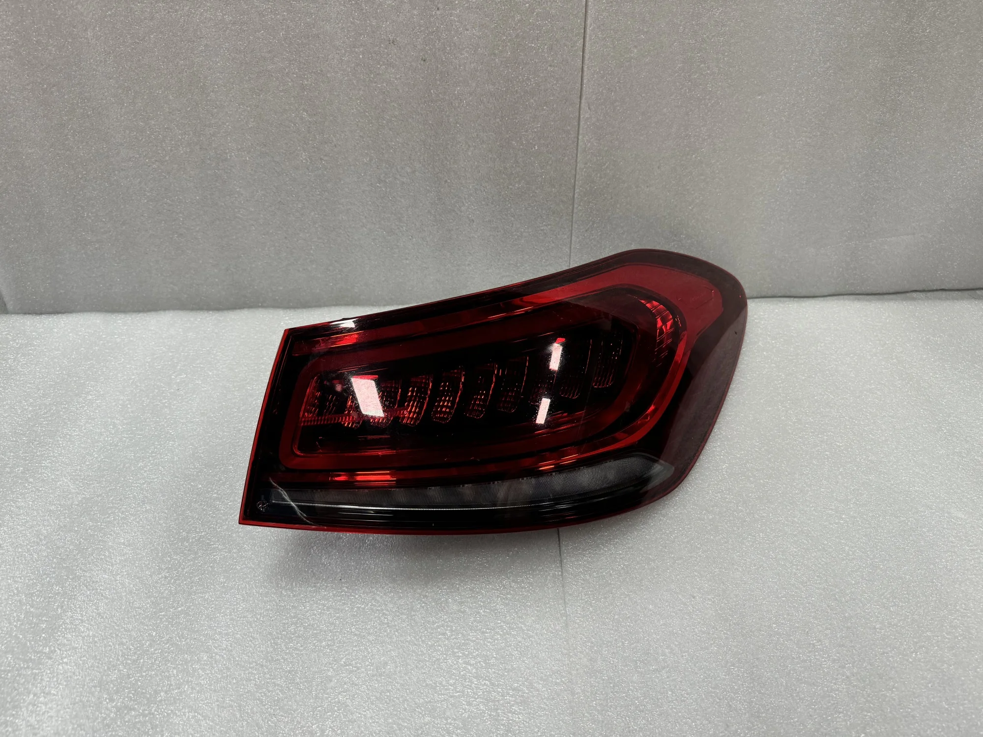 1679065807 Auto Part Original Tail Lamp Rear Light For Mercedes-Benz GLE-Class Coupe C167 GLE53 GLE450 GLE350 1679065707