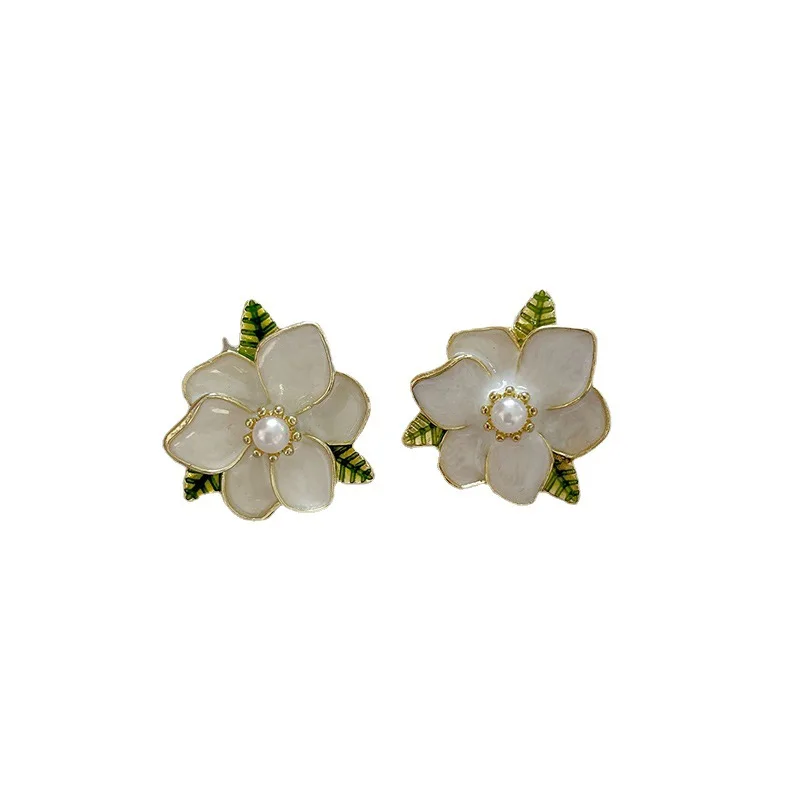 GRACE JUN Green Color  Enamel Flower Clip on Earring No Pierced Fashion No Pierced Earring Needn\'t Ear Hole Ear Clip Korea Style